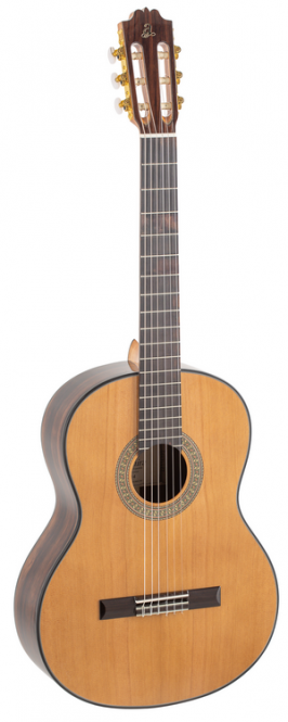 ADMIRA A4  Konzertgitarre Made in Spain   ADM04 